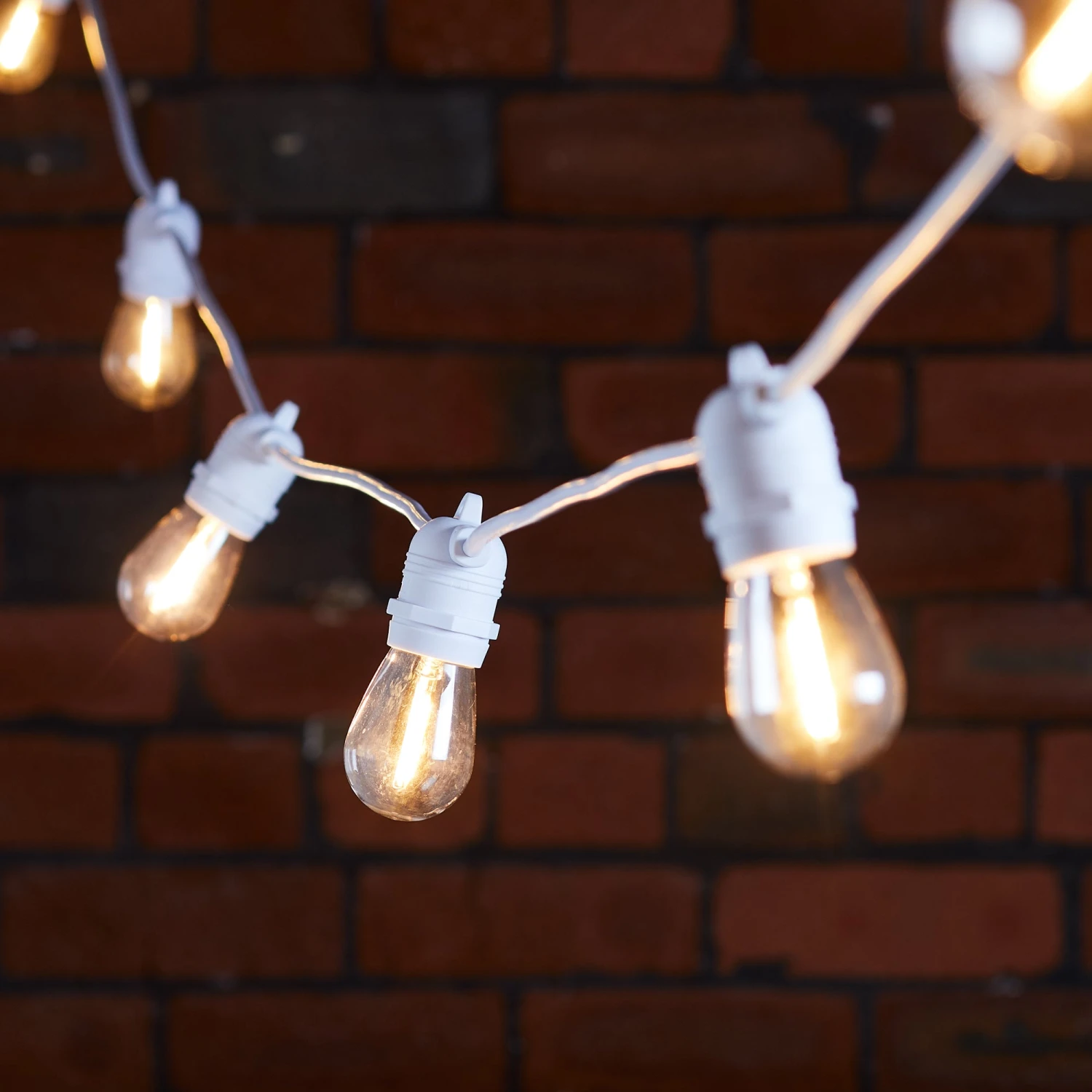 Ultimate Connect 30m 60er LED Lichterkette Glühbirnen Warmweiß Koppelbar Weißes Kabel 4 Ultimate Connect 30m 60er LED Lichterkette Glühbirnen Warmweiß Koppelbar Weißes Kabel – Bild 2