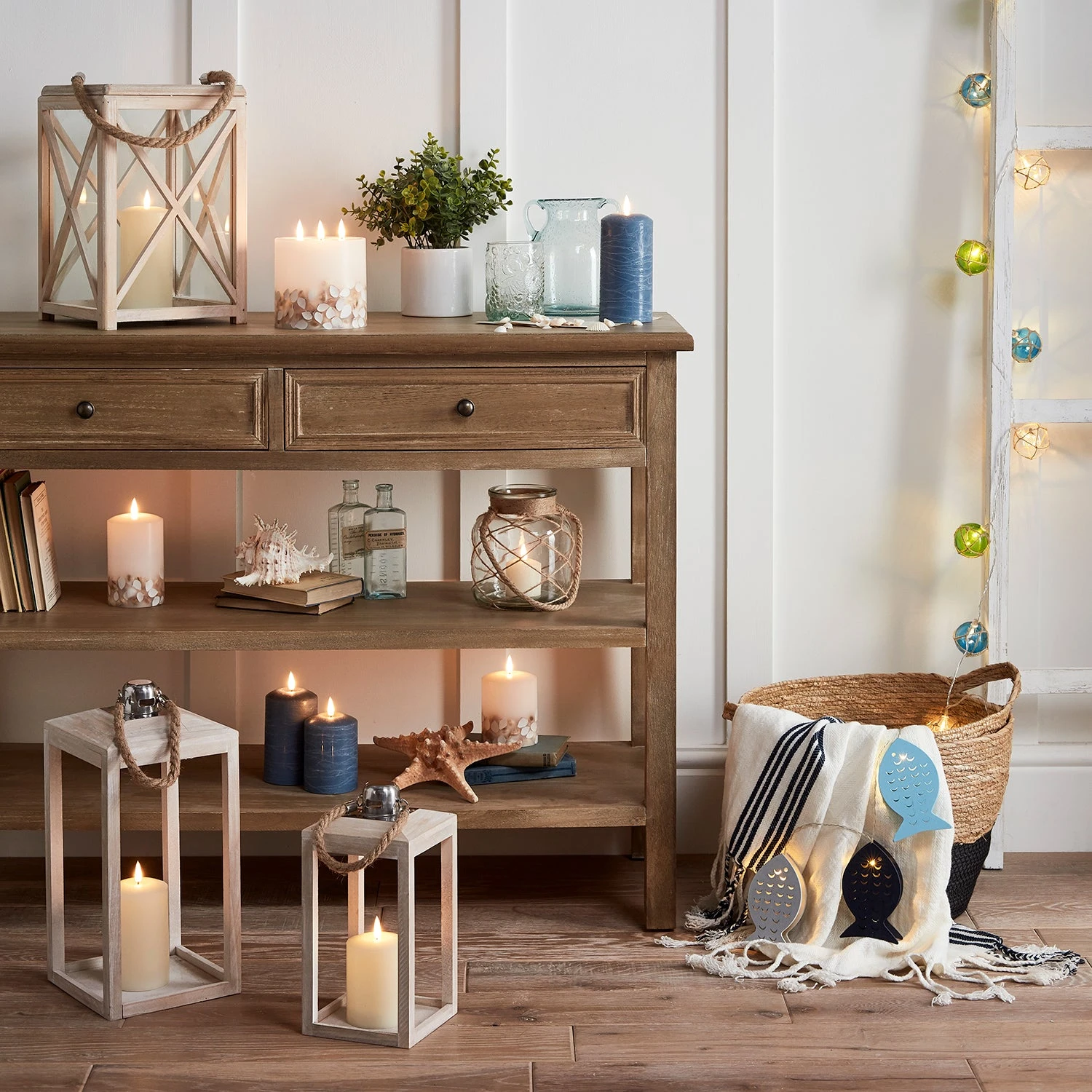 TruGlow® Dreidochtige LED Kerze Mit Muscheln 4 TruGlow® Dreidochtige LED Kerze Mit Muscheln – Bild 2