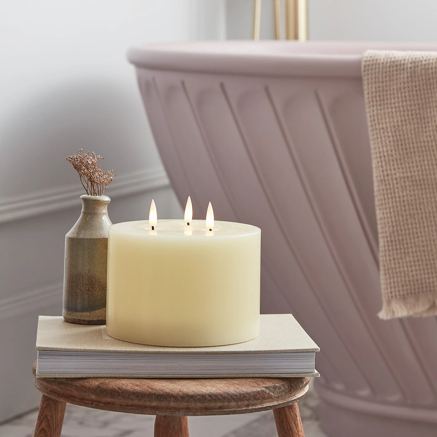 TruGlow® Dreidochtige LED Kerze Elfenbeinfarben 12 TruGlow® Dreidochtige LED Kerze Elfenbeinfarben – Bild 10