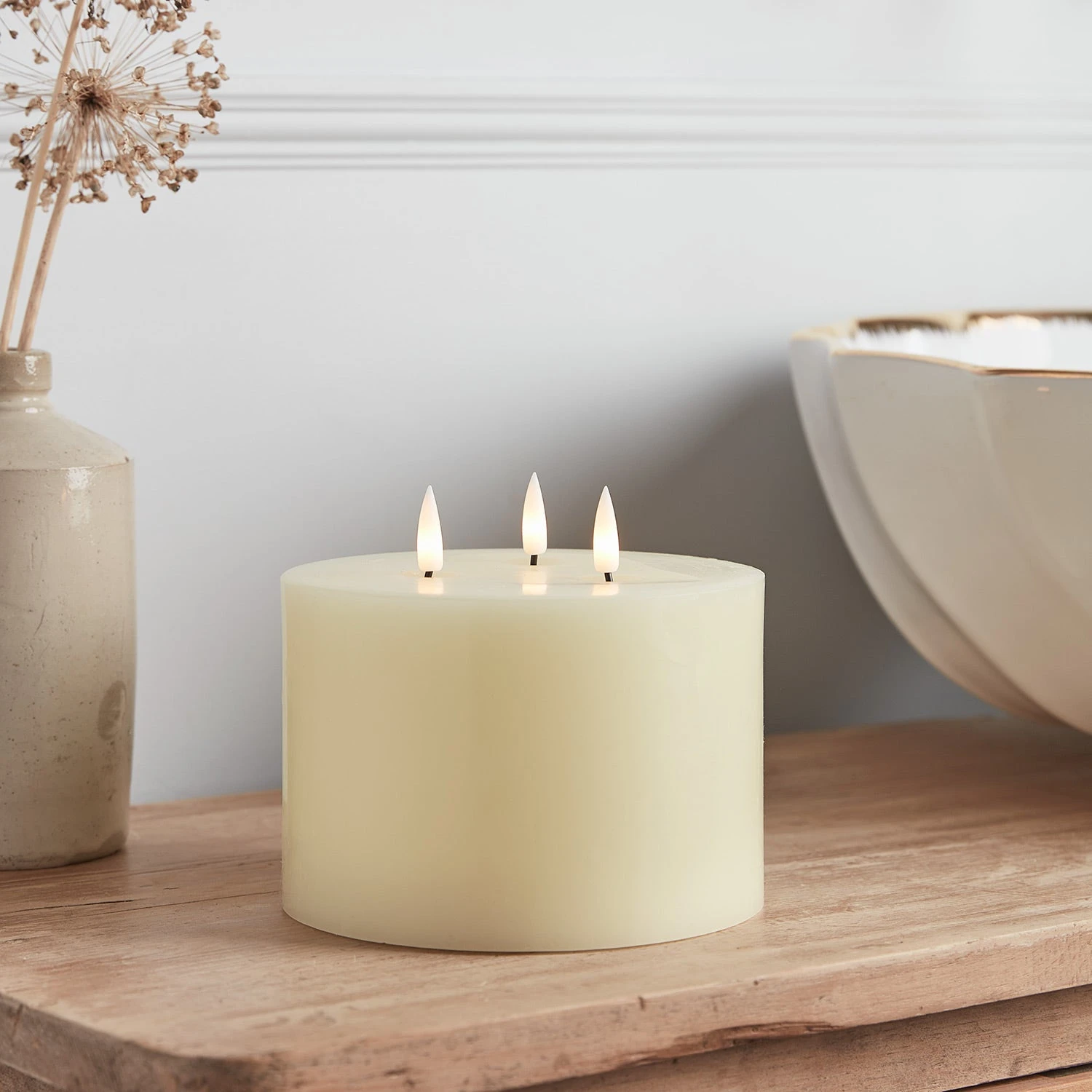 TruGlow® Dreidochtige LED Kerze Elfenbeinfarben 13 TruGlow® Dreidochtige LED Kerze Elfenbeinfarben – Bild 11