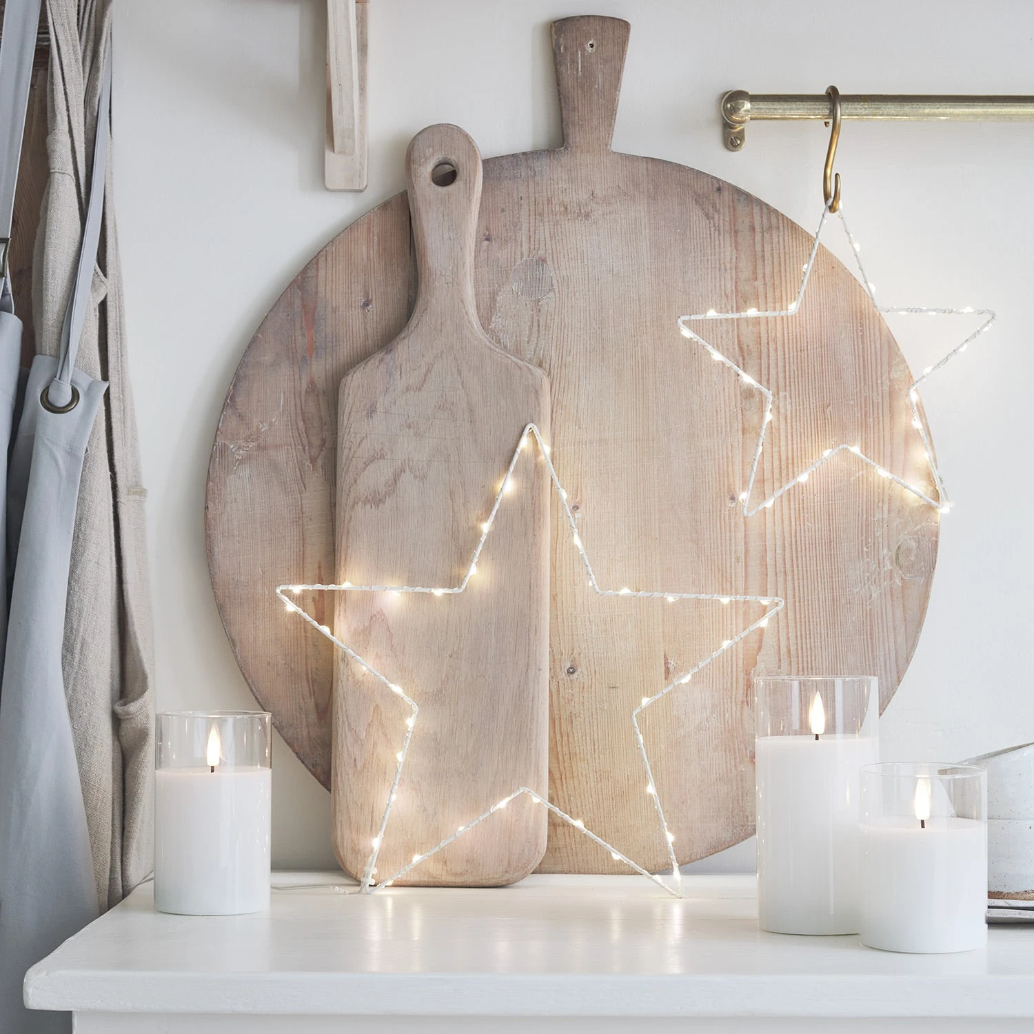 TruGlow® LED Kerzen Trio Weiß In Gläsern Mit Fernbedienung 4 TruGlow® LED Kerzen Trio Weiß In Gläsern Mit Fernbedienung – Bild 2