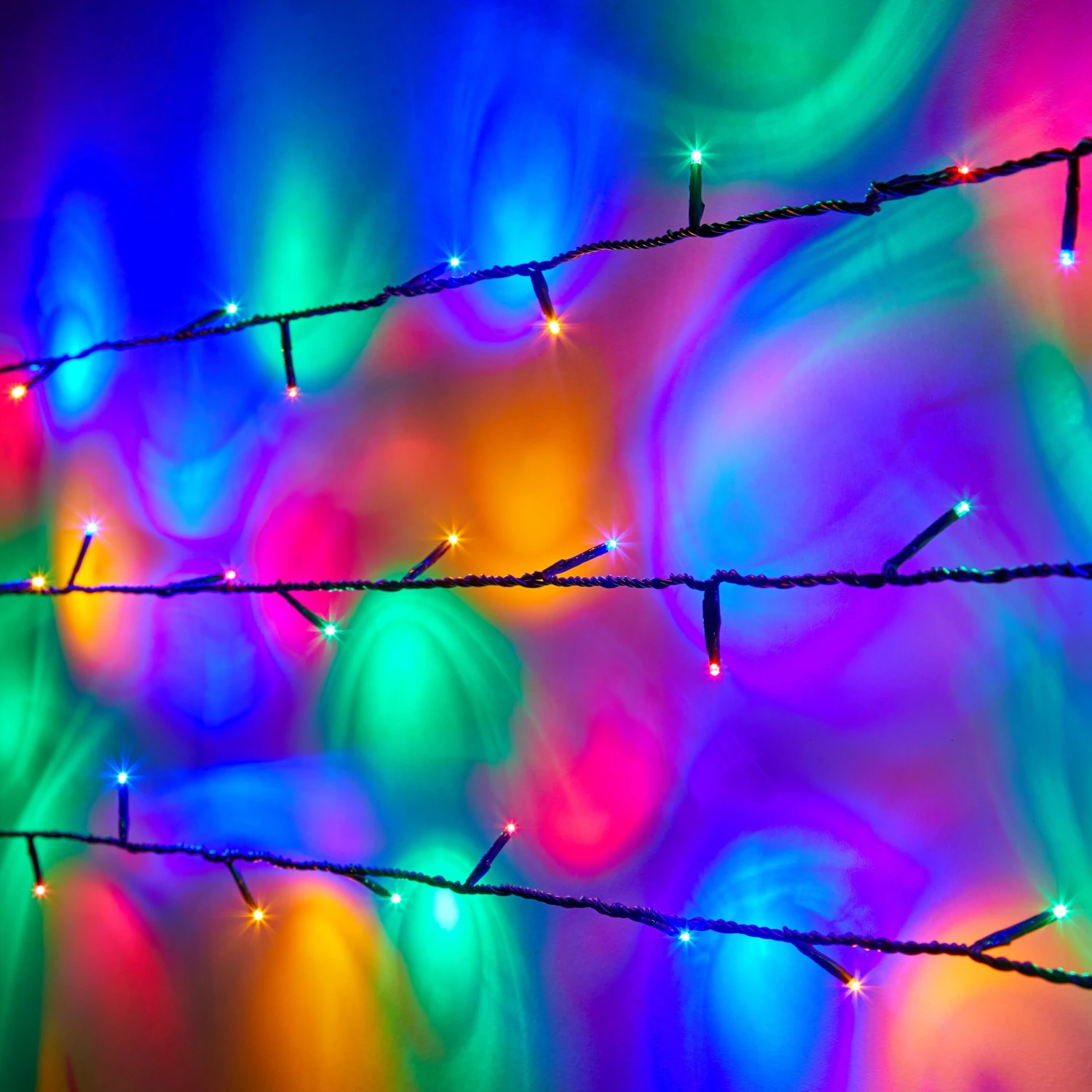 Essential Connect 30m 300er LED Lichterkette Bunt Koppelbar Grünes Kabel 4 Essential Connect 30m 300er LED Lichterkette Bunt Koppelbar Grünes Kabel – Bild 2