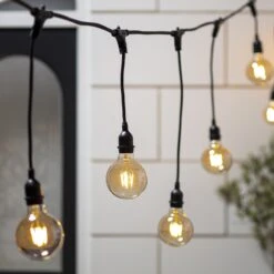 Ingenious Connect 5m 10er Lichterkette Glühbirnen Variierende Tiefen Mit Großen Globe Birnen Koppelbar Schwarzes Kabel