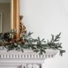 1,8m Weihnachtsgirlande Eukalyptus -Geschäft Für Dekorative Beleuchtung GA1801 Eucalyptus Christmas Garland Mantelpiece Close P1