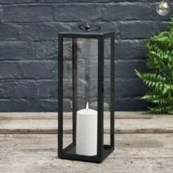 Bowen Gartenlaternen Duo Mit TruGlow® Outdoor Kerzen -Geschäft Für Dekorative Beleuchtung LA22013 Grosse Bowen Gartenlaterne Mit TruGlow Outdoor Kerze Auf Boden d093d61c ddce 4f65 b34f 711c1aa75786