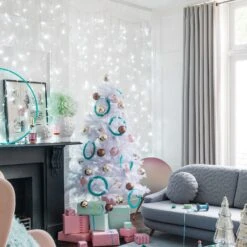 Core Connect 2m X 3m 288er LED Lichtervorhang Weiß Koppelbar Transparentes Kabel -Geschäft Für Dekorative Beleuchtung ML288WC White LED Curtain Light Christmas Living Room Tree Fireplace P3