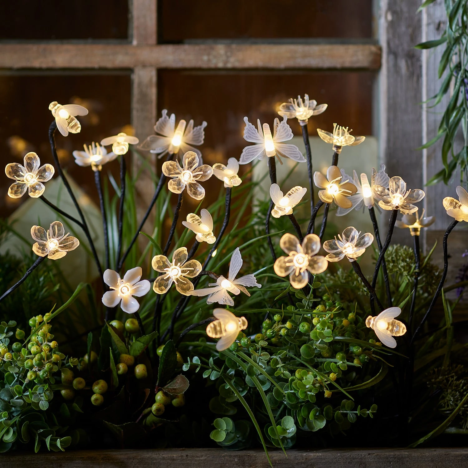 Solar Stableuchten Blumen, Bienen & Schmetterlinge 4 Solar Stableuchten Blumen, Bienen & Schmetterlinge – Bild 2