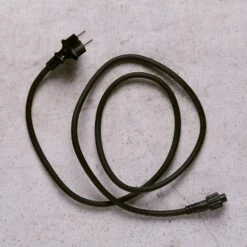 Ingenious Connect 5m 10er Lichterkette Glühbirnen Variierende Tiefen Mit Squirrel Cage Birnen Koppelbar Schwarzes Kabel -Geschäft Für Dekorative Beleuchtung VS1B EURO INGENIOUS Netzstecker Kabel Party Lichterkette P1 01 572b8ab7 7a3f 4c69 a4aa 83e3c891684b